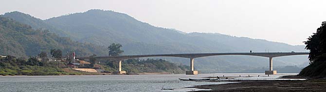 Thailand, Laos open 4th friendship bridge
